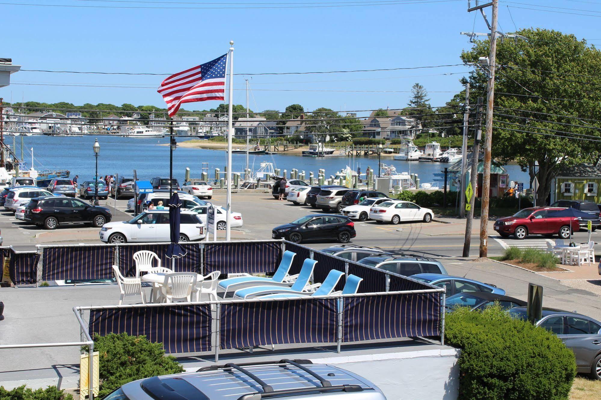 Hyannis Holiday Motel Eksteriør billede