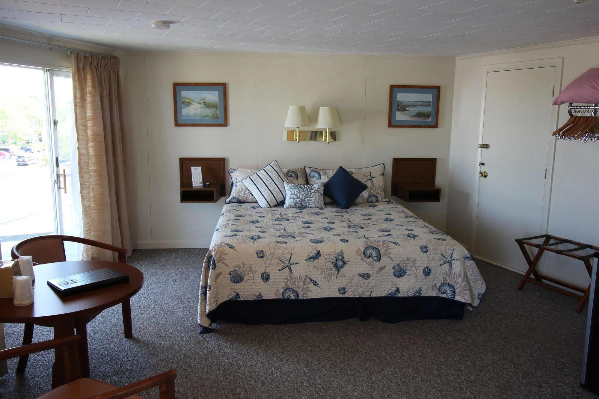 Hyannis Holiday Motel Eksteriør billede