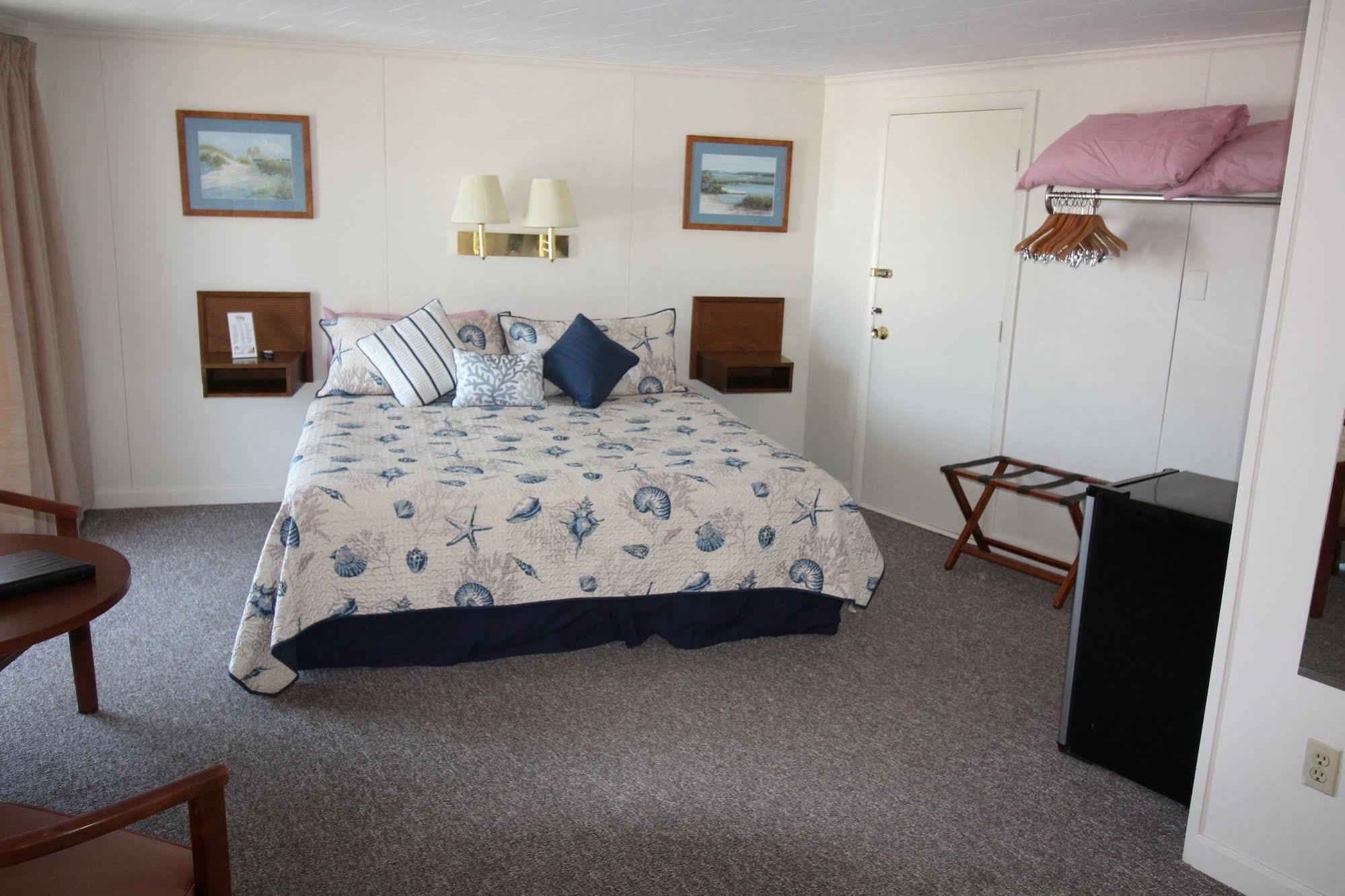 Hyannis Holiday Motel Eksteriør billede