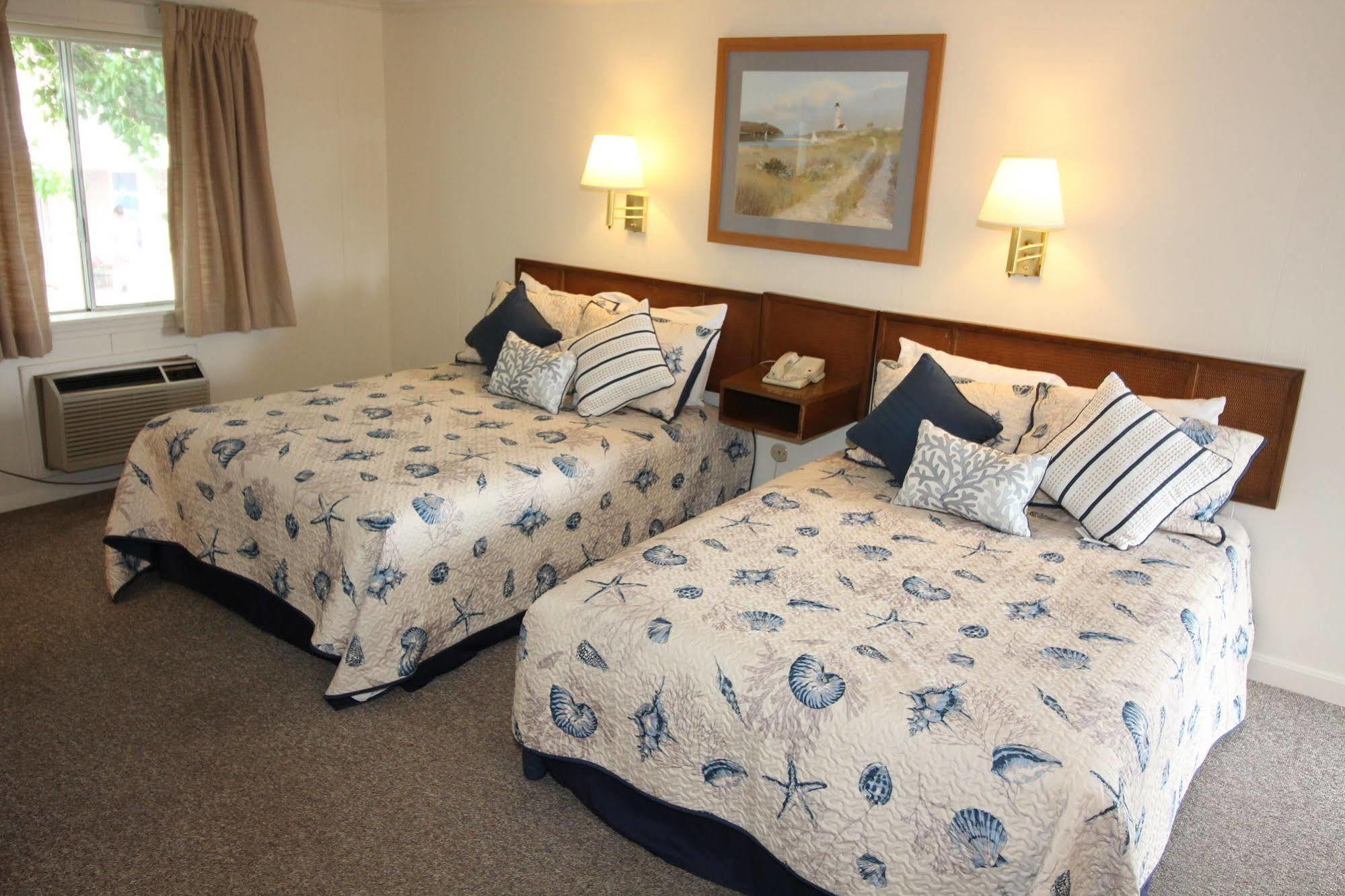 Hyannis Holiday Motel Eksteriør billede